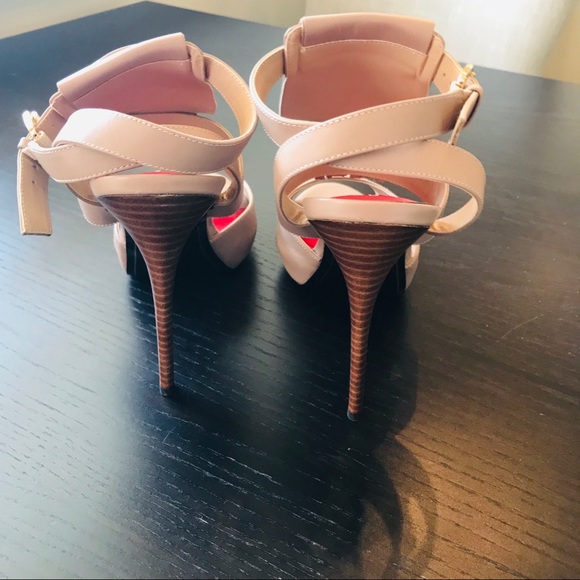 NWOT Charles Jourdan Stilettos with Fringe - Picture 6 of 8